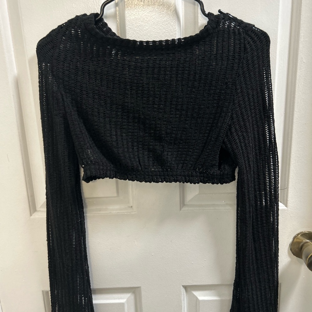 SHEIN Black Knit Cropped Blouse